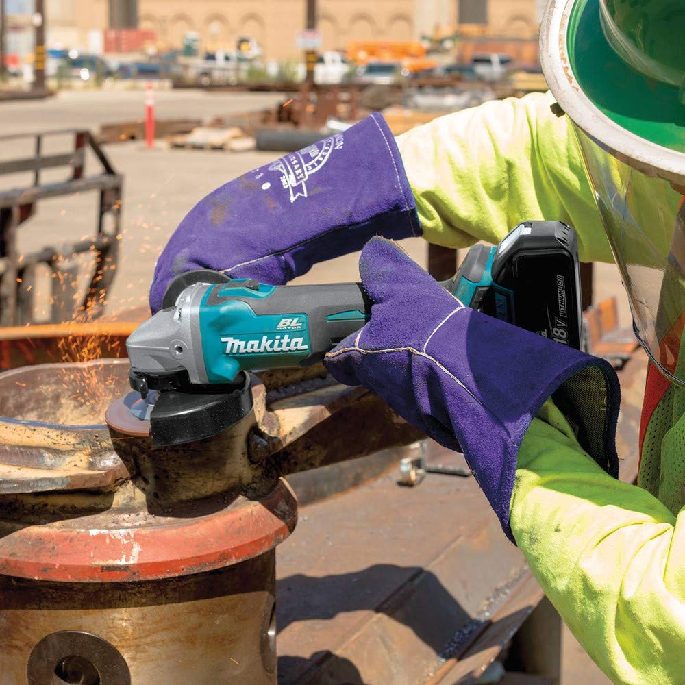 1088-makita-xag04t-18v-lxt-bl-4-1-2-5-cut-off-angle-grinder-kit-6.jpg Makita XAG04T 18V LXT BL 4-1/2"/ 5" Cut-Off/Angle Grinder Kit