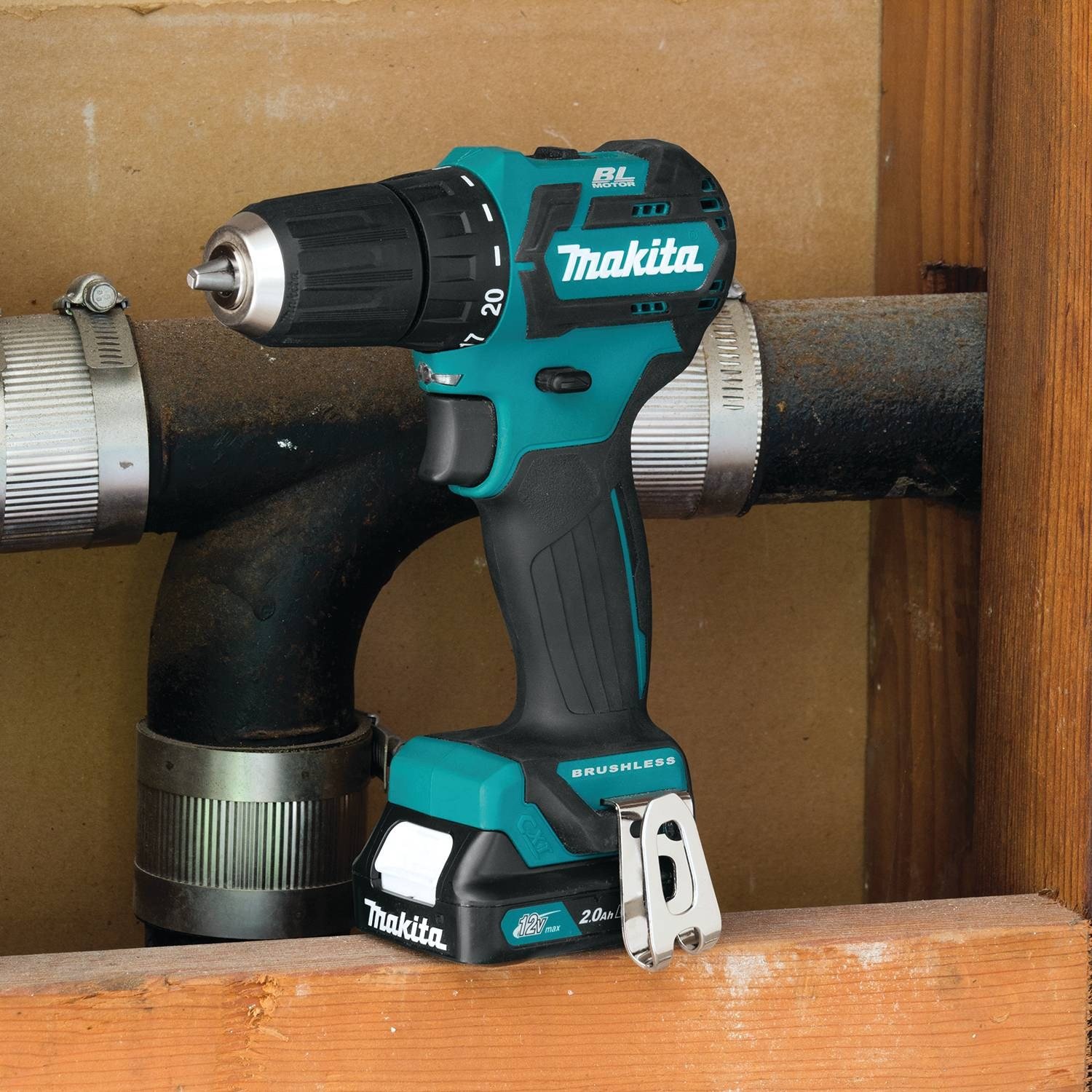 Makita FD07R1 12V MAX CXT Lithium-Ion Brushless Cordless Driver-Drill Kit, 3/8"