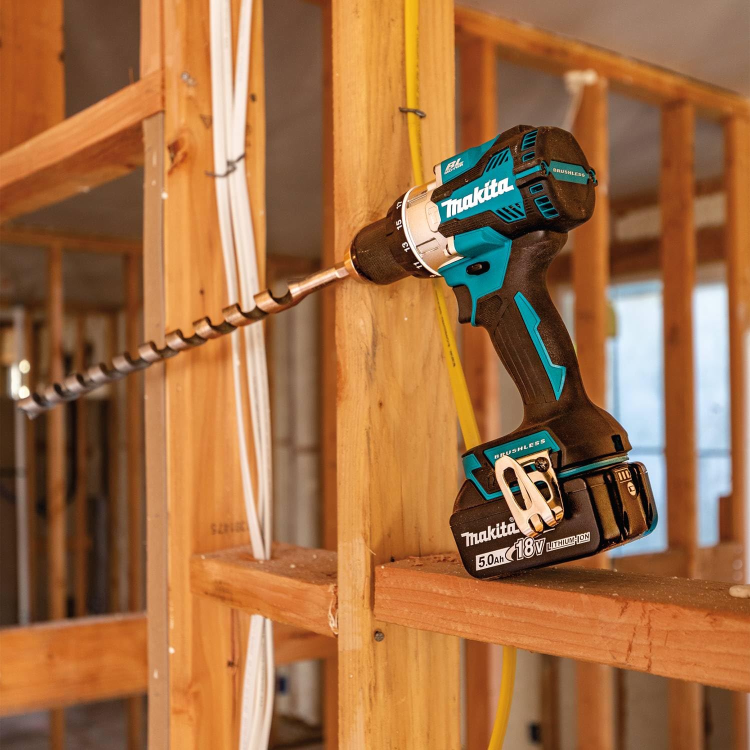 1473-makita-xph16t-18v-lxt-lithium-ion-compact-brushless-cordless-1-2-hammer-driver-drill-kit-5.0ah-8.jpg Makita XPH16T 18V LXT® Lithium-Ion Compact Brushless Cordless 1/2" Hammer Driver-Drill Kit (5.0Ah)