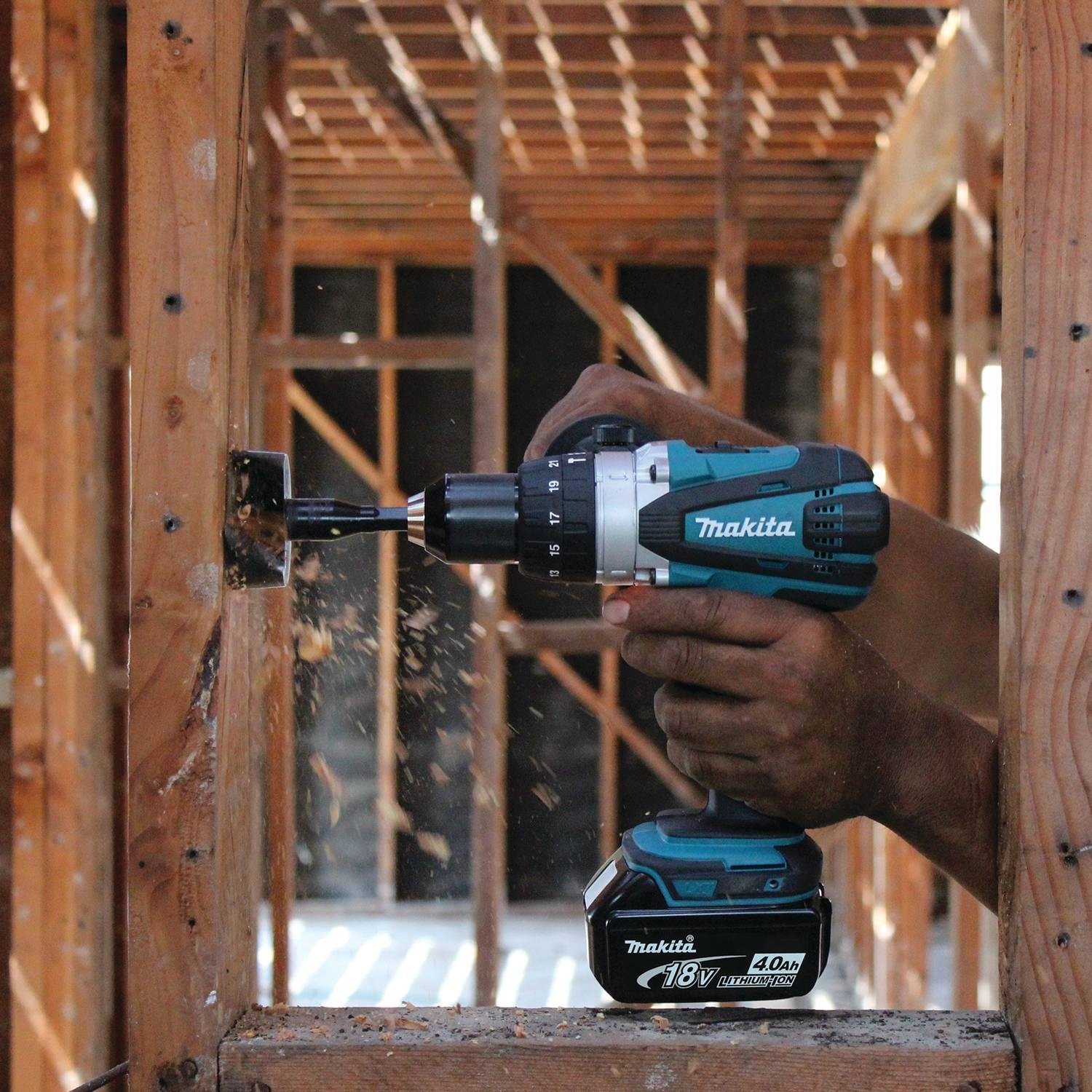 1474-makita-xph03mb-18v-lxt-lithium-ion-cordless-1-2-hammer-driver-drill-kit-4.0ah-5.jpg Makita XPH03MB 18V LXT® Lithium-Ion Cordless 1/2" Hammer Driver-Drill Kit (4.0Ah)