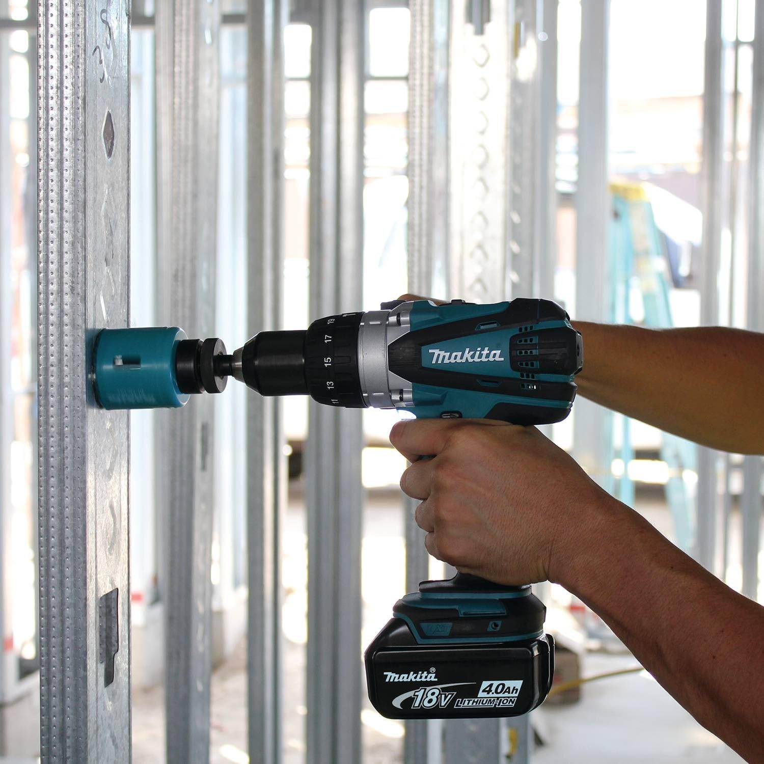 1474-makita-xph03mb-18v-lxt-lithium-ion-cordless-1-2-hammer-driver-drill-kit-4.0ah-7.jpg Makita XPH03MB 18V LXT® Lithium-Ion Cordless 1/2" Hammer Driver-Drill Kit (4.0Ah)