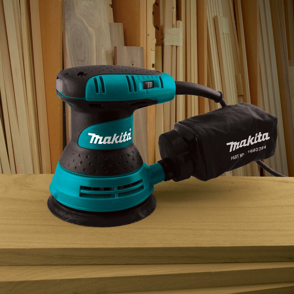 Makita BO5031K 5" Random Orbit Sander, variable speed, with Tool Case