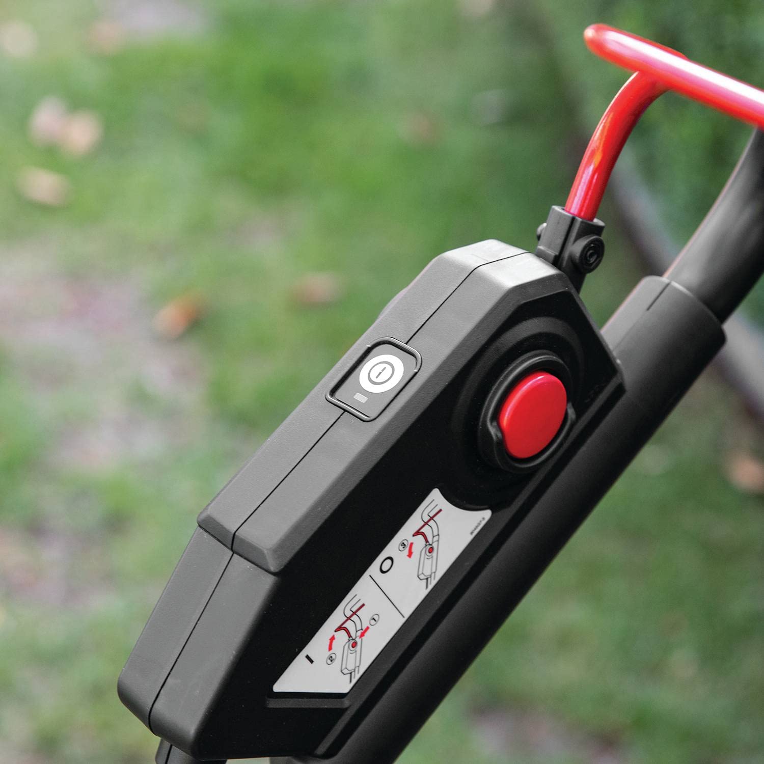 1854-makita-xml10cm1-36v-18v-x2-lxt-21-lawn-mower-kit-with-4-batteries-4.0ah-10.jpg Makita XML10CM1 36V (18V X2) LXT® 21" Lawn Mower Kit with 4 Batteries (4.0Ah)