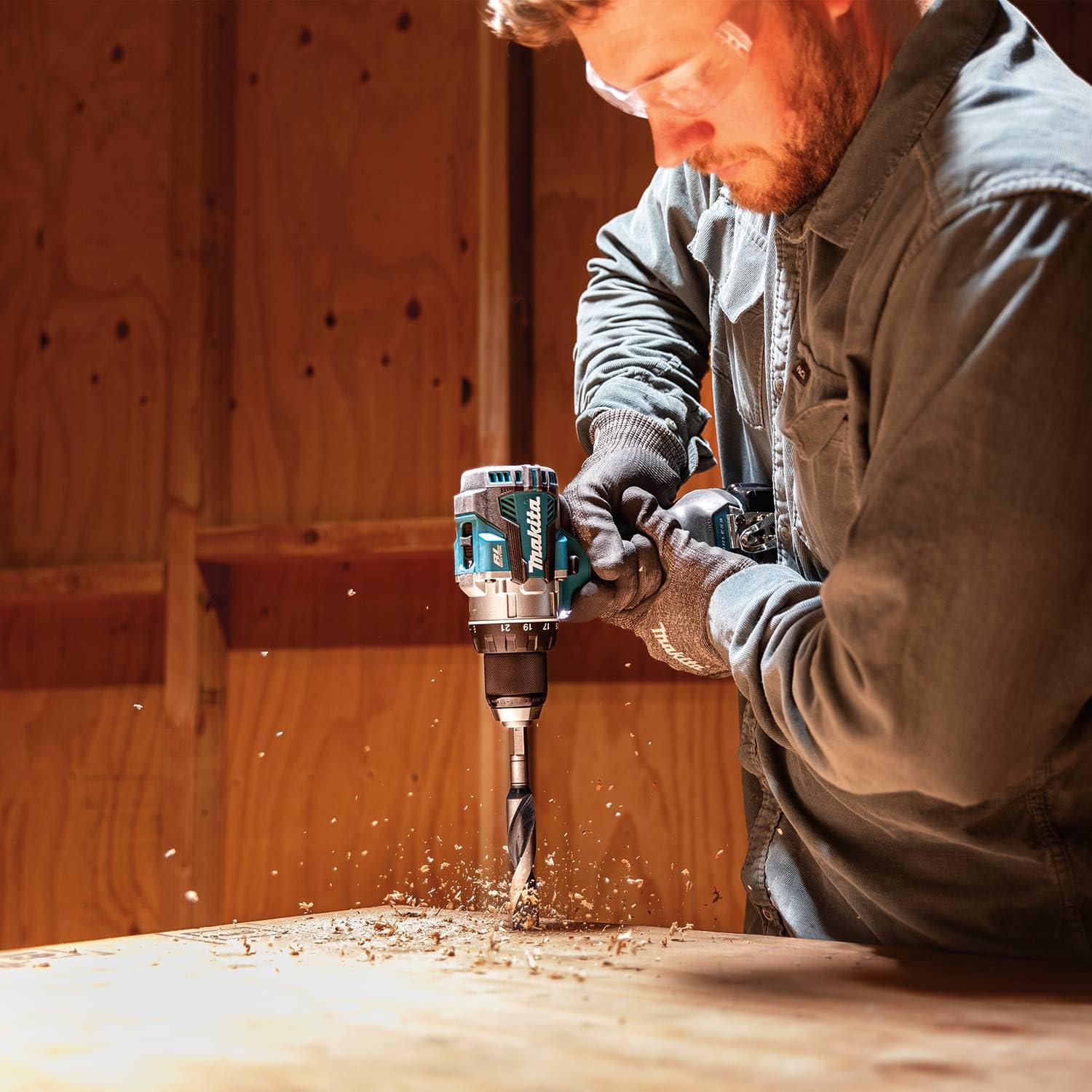 2093-makita-xfd16t-18v-lxt-lithium-ion-brushless-cordless-1-2-driver-drill-kit-5.0ah-6.jpg Makita XFD16T 18V LXT® Lithium-Ion Brushless Cordless 1/2" Driver-Drill Kit (5.0Ah)