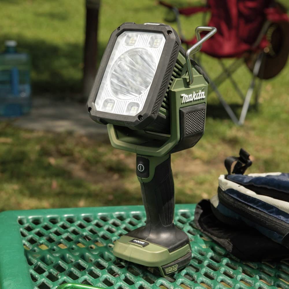 Makita ADML812 Outdoor Adventure™ 18V LXT® L.E.D. Flashlight/Spotlight, Light Only