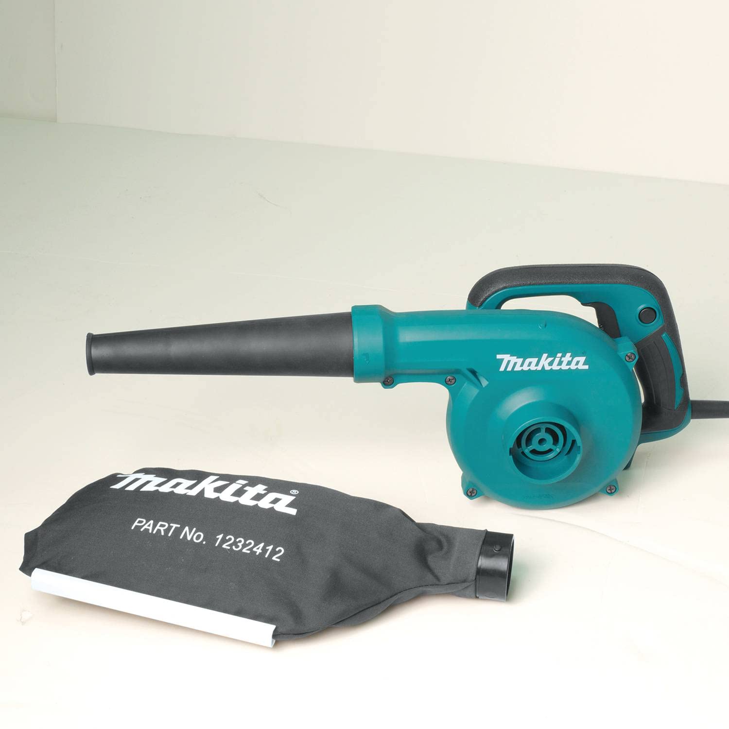 2900-makita-ub1103-blower-4.jpg Makita UB1103 Blower