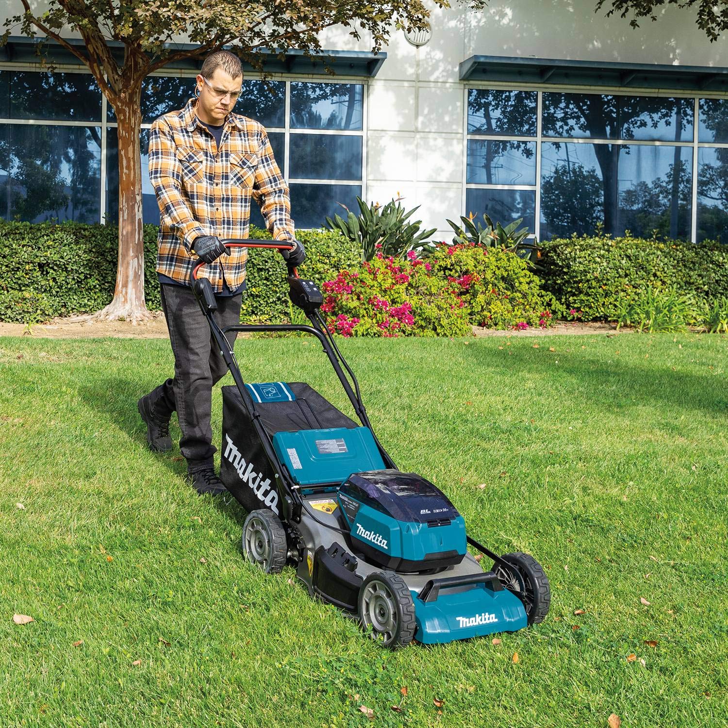 Makita XML07Z 18V X2 (36V) LXT® Lithium‑Ion Brushless Cordless 21" Lawn Mower, Tool Only
