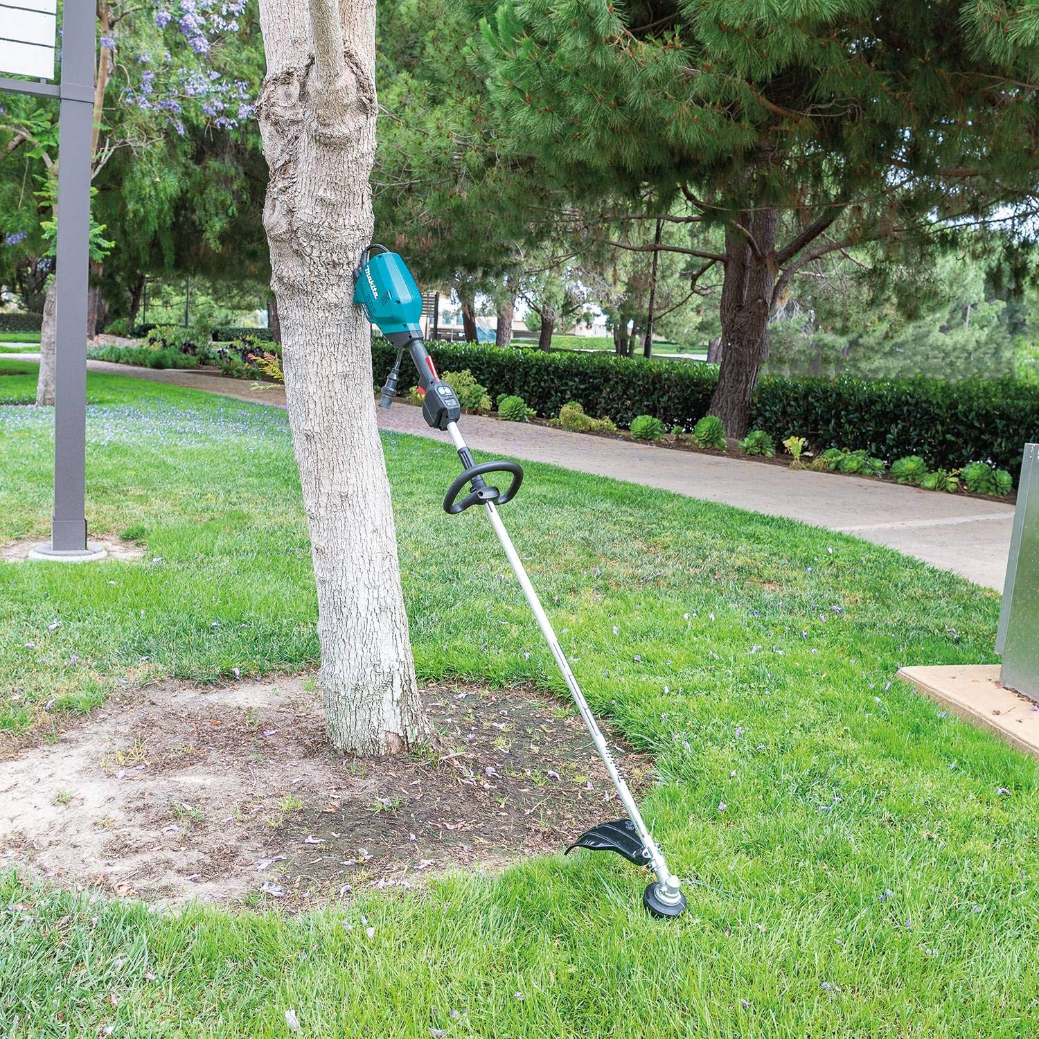 Makita CRU03Z 36V Brushless String Trimmer, Connector Cable, Tool Only