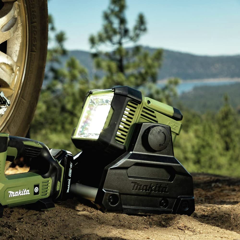Makita ADML811 Outdoor Adventure™ 18V LXT® L.E.D. Area Light, Light Only