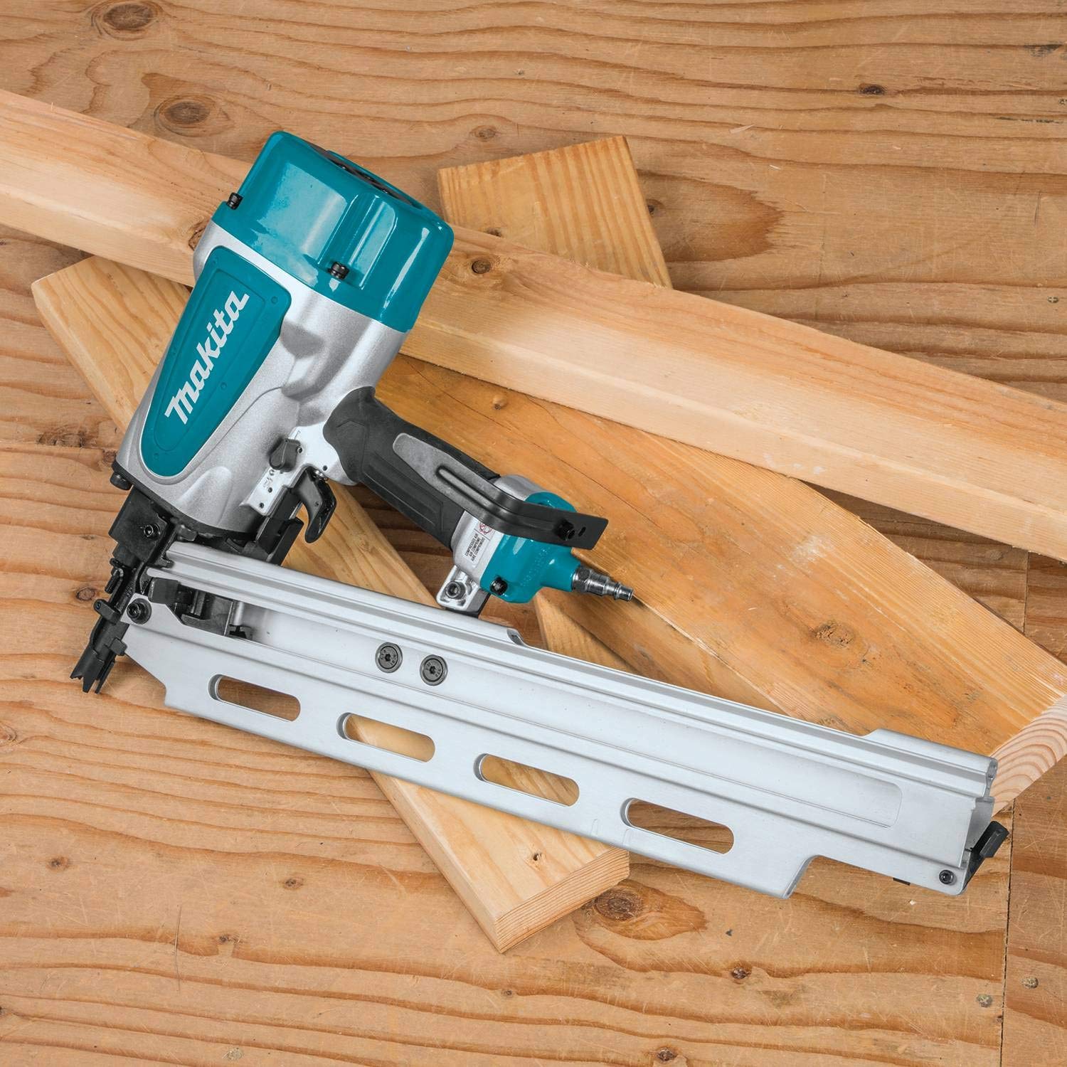 Makita AN924 21º Full Round Head 3-1/2" Framing Nailer